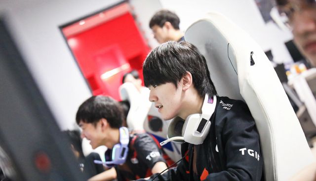 日的比赛中 日的比赛中